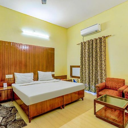 Hotel Executive Hasanganj Экстерьер фото