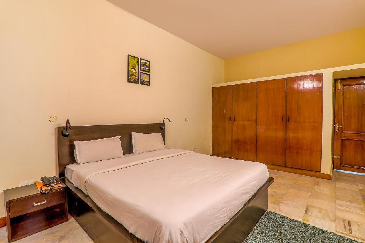 Hotel Executive Hasanganj Экстерьер фото