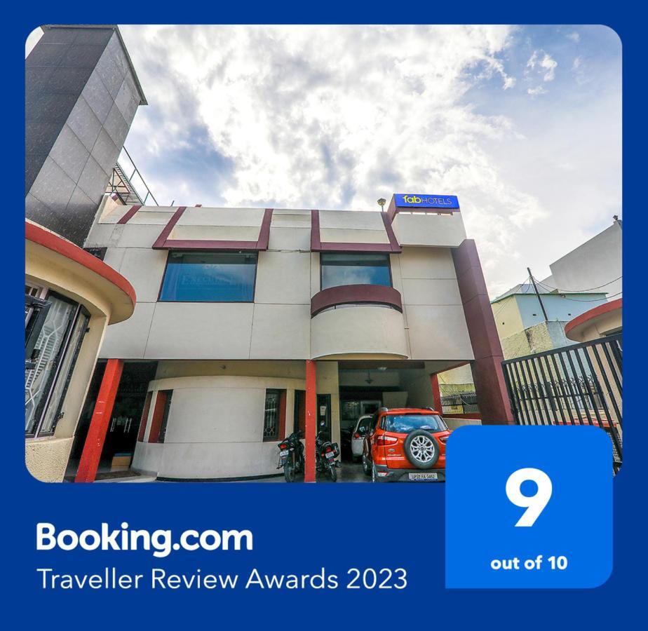 Hotel Executive Hasanganj Экстерьер фото